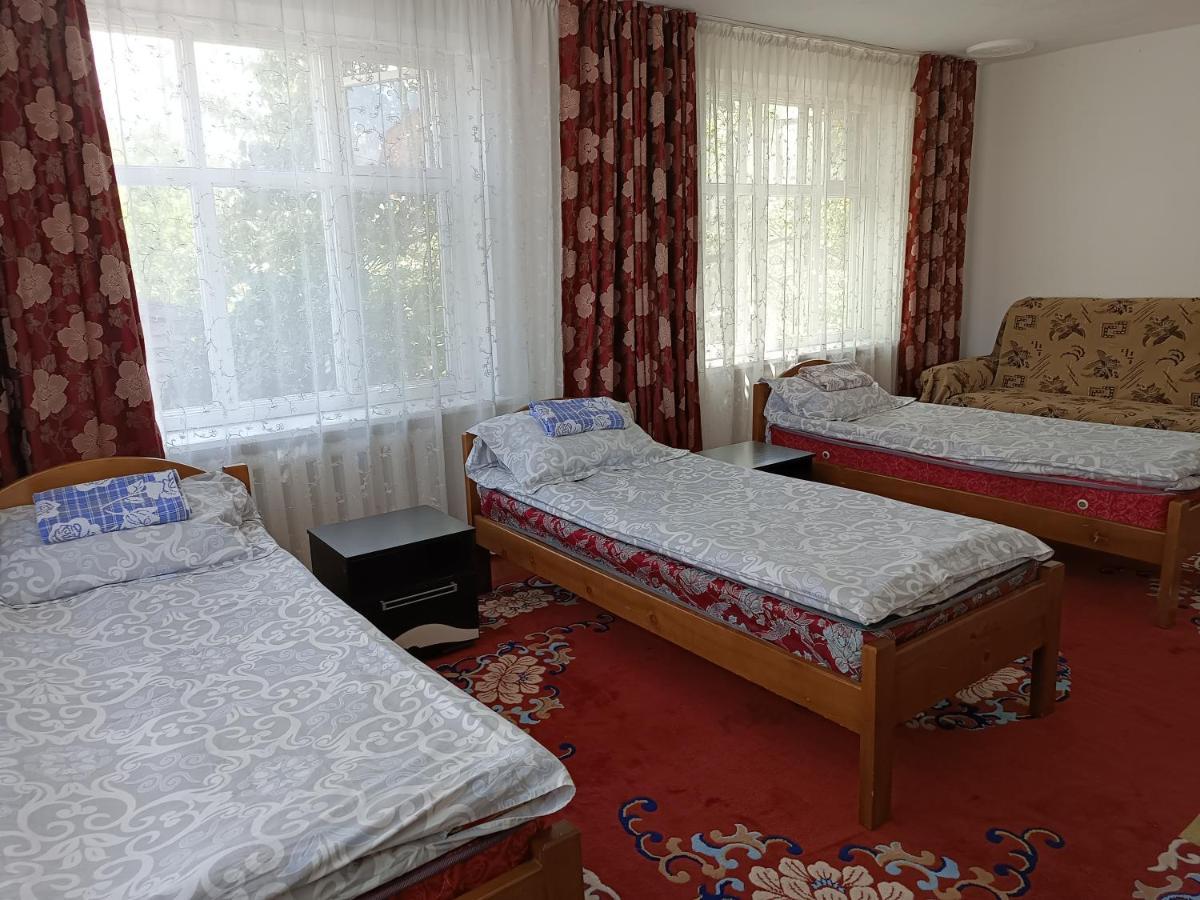 Meerim Guest House Bokonbayevo エクステリア 写真