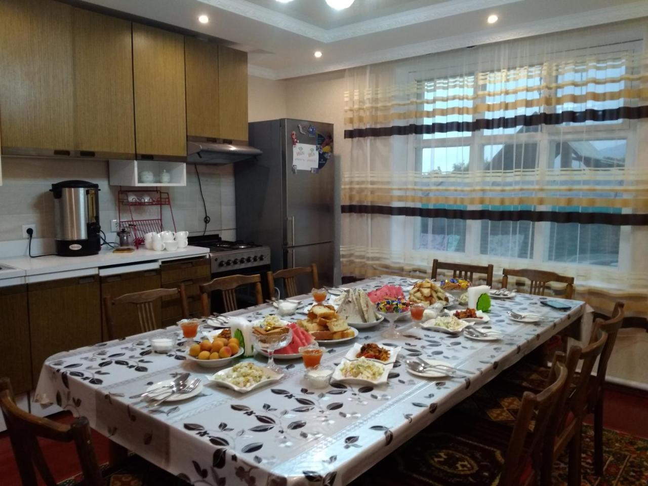 Meerim Guest House Bokonbayevo エクステリア 写真