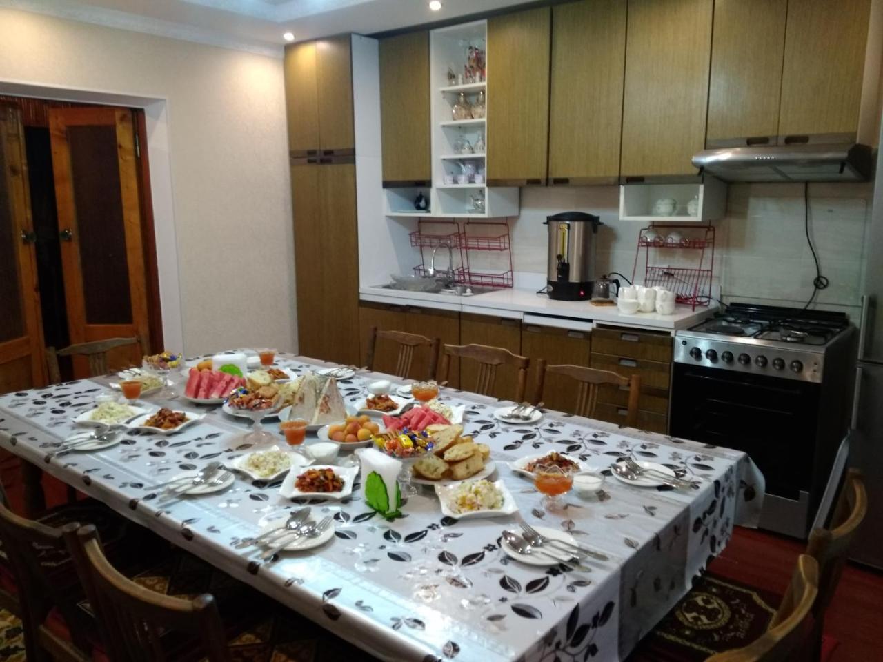 Meerim Guest House Bokonbayevo エクステリア 写真