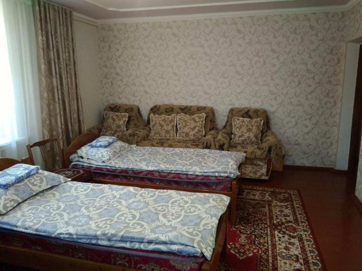 Meerim Guest House Bokonbayevo エクステリア 写真