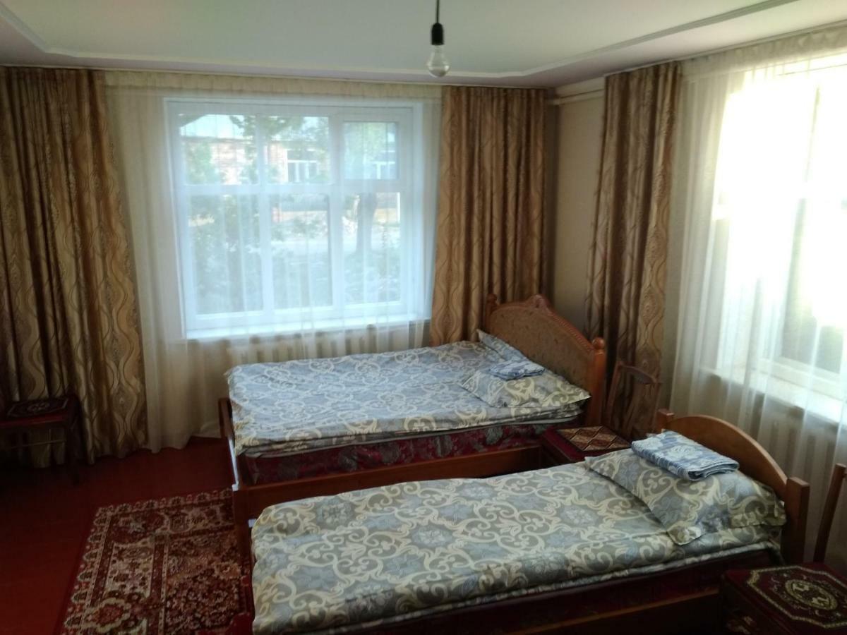 Meerim Guest House Bokonbayevo エクステリア 写真